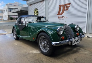 MORGAN 4/4　（ディーラー車）